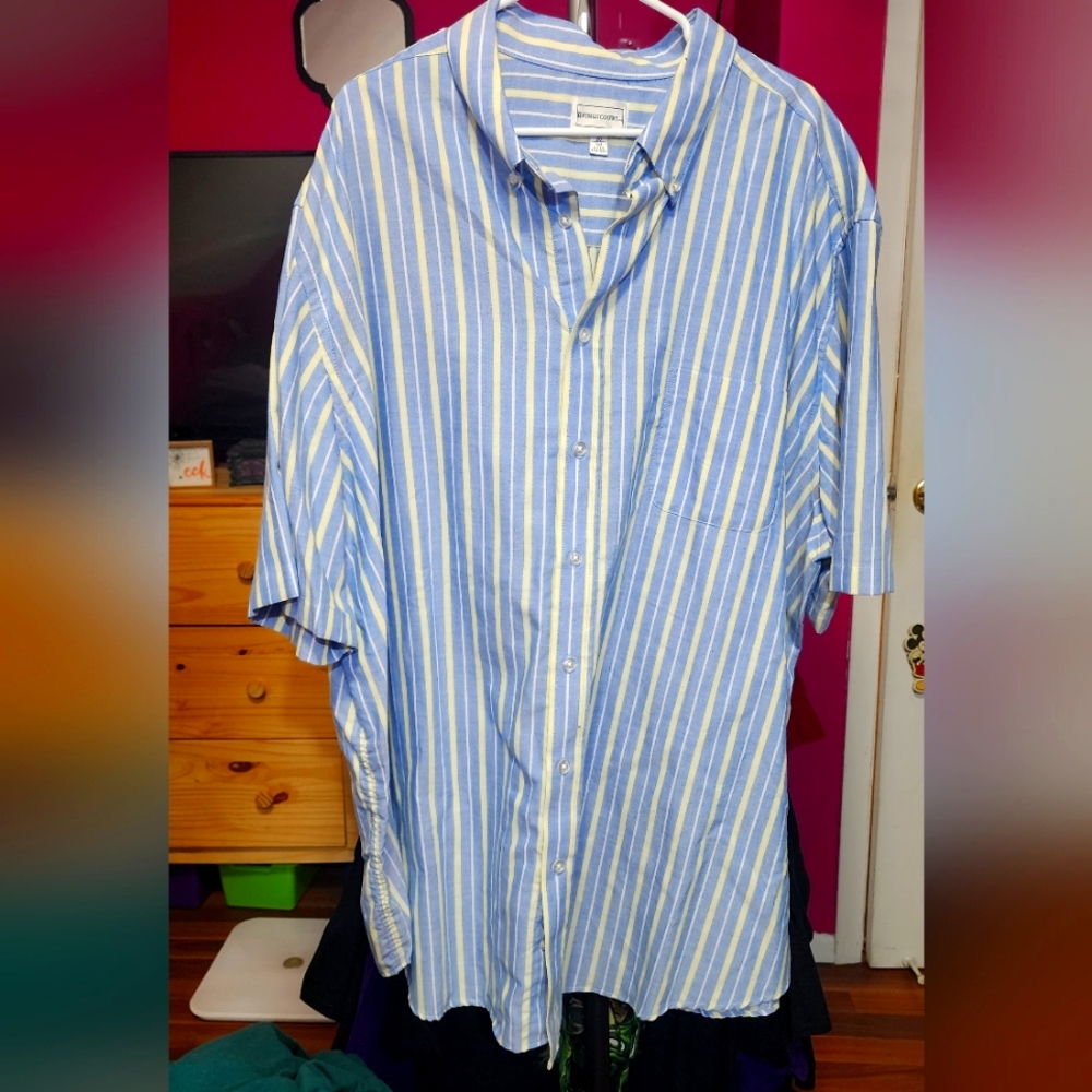 Big & Tall Short Sleeve Dress Shirt